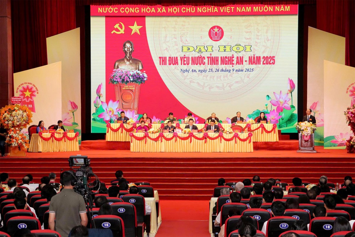 Nghệ An tôn vinh 166 gương điển hình tiên tiến tại đại hội thi đua yêu nước