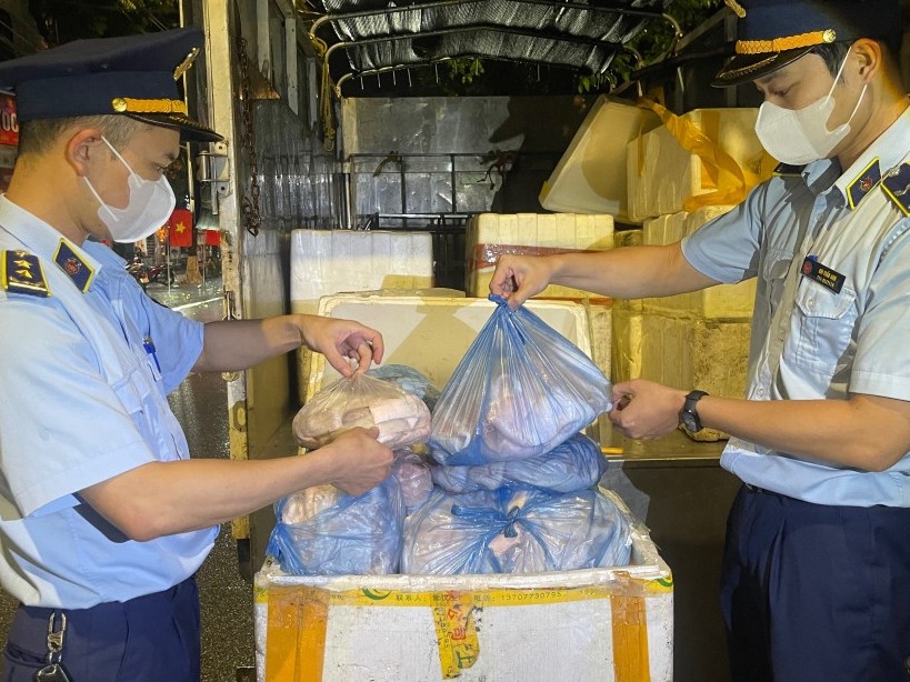 Cao Bằng: Bắt giữ 350 kg các sản phẩm từ lợn không rõ nguồn gốc