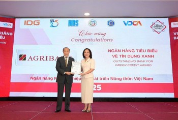 Agribank được vinh danh Ngân hàng tiêu biểu về Tín dụng xanh 2025: Dấu ấn từ hành trình “xanh hóa” tín dụng