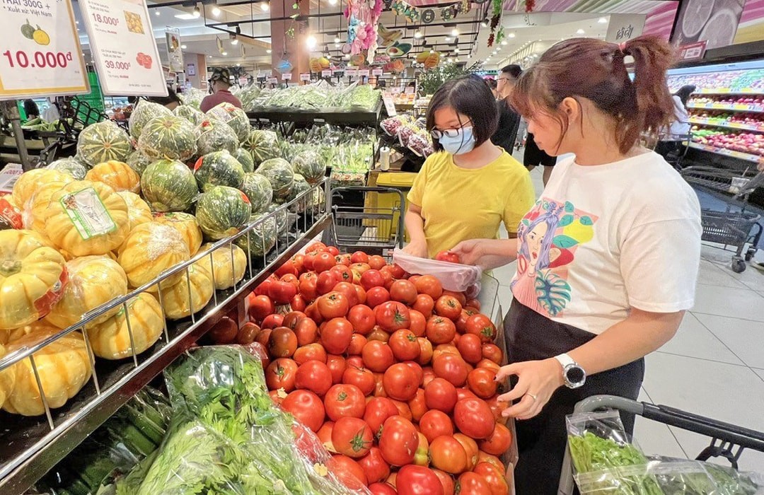 Bảo đảm nguồn cung hàng hóa thiết yếu mùa mưa bão và giai đoạn cuối năm