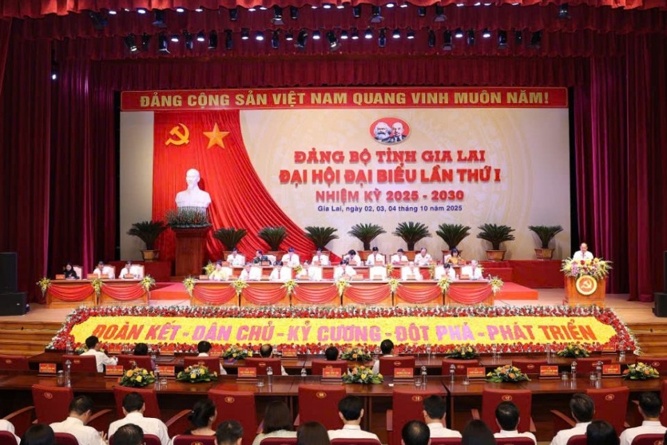 Gia Lai: Khai mạc triển lãm ảnh chào mừng Đại hội đại biểu Đảng bộ tỉnh lần thứ I