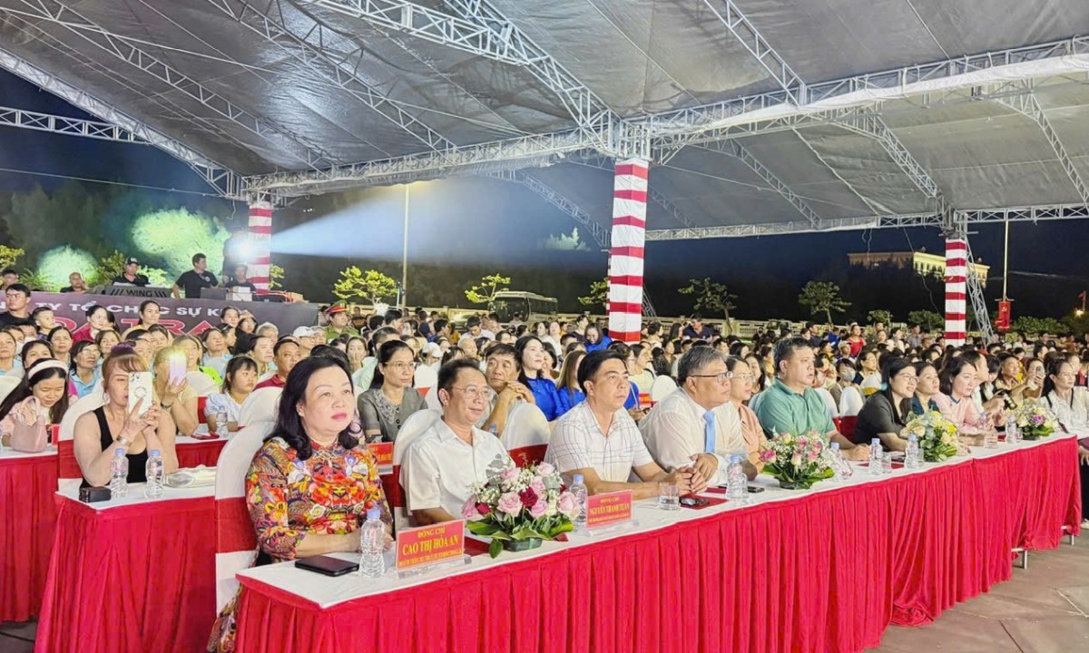 Đặc sắc chương trình nghệ thuật “Đắk Lắk - Tự hào dưới cờ Đảng quang vinh”