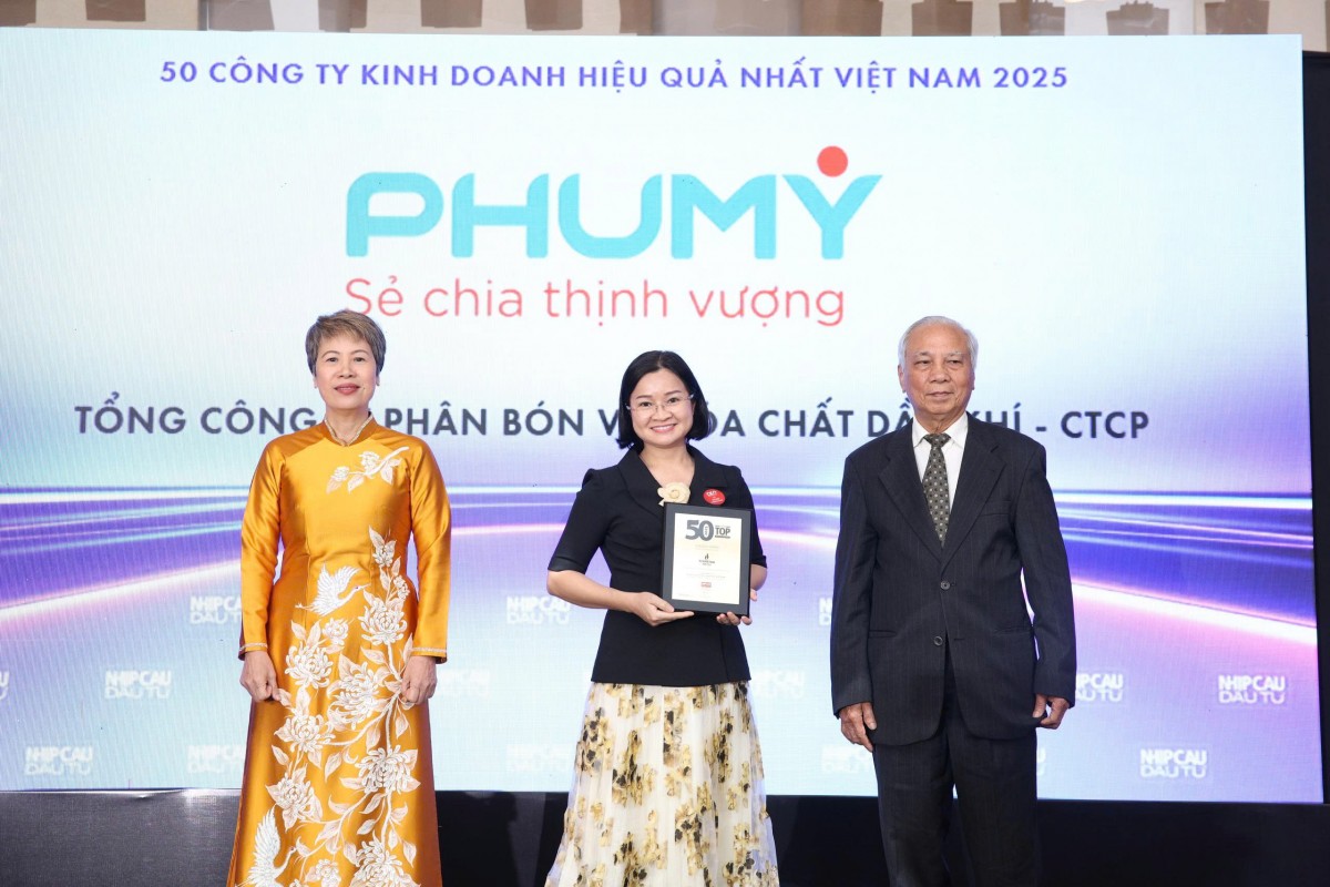 Phú Mỹ - PVFCCo xuất sắc tiếp tục đạt danh hiệu kép Top 50 Thương hiệu Mạnh và Top 50 Công ty kinh doanh hiệu quả nhất 2025
