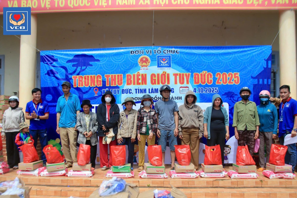 Hàng ngàn phần quà giúp các em nhỏ xã vùng biên Tuy Đức ấm áp mùa Trung thu