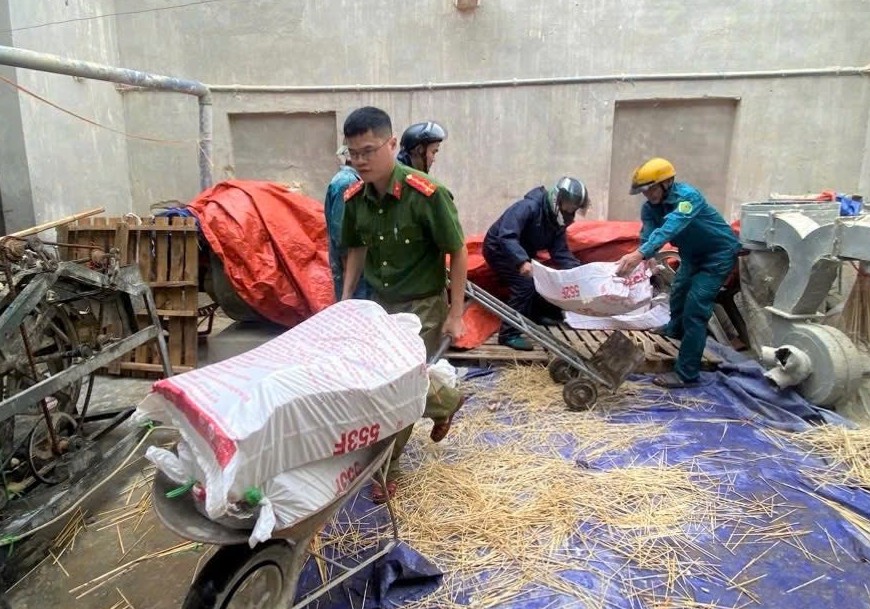 Hà Tĩnh tập trung cao độ khắc phục hậu quả sau bão số 10