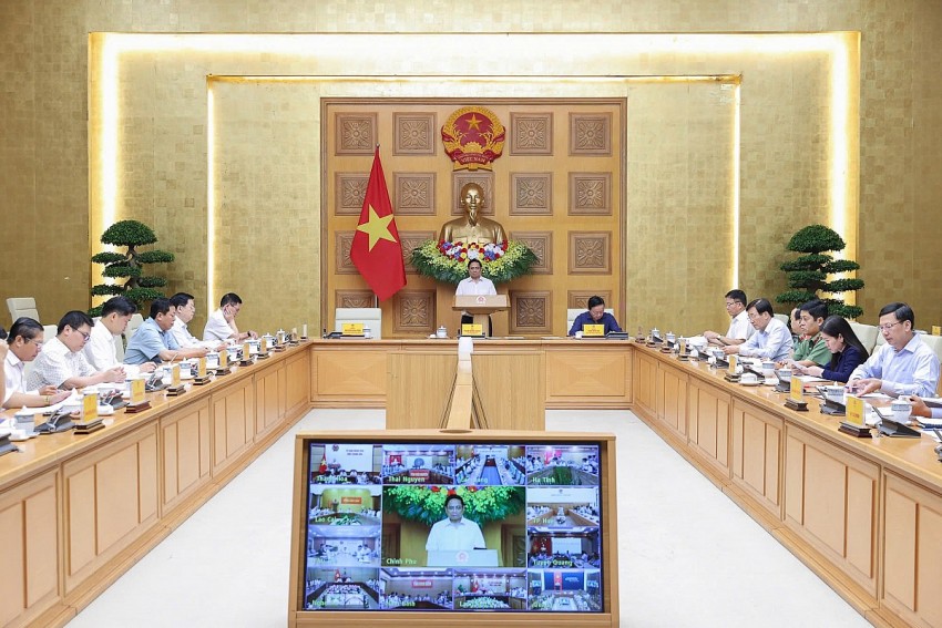 Hà Tĩnh tập trung cao độ khắc phục hậu quả sau bão số 10