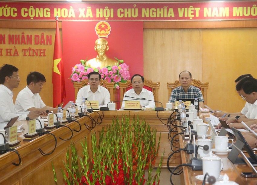 Hà Tĩnh tập trung cao độ khắc phục hậu quả sau bão số 10