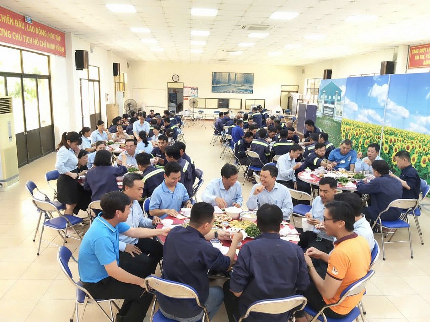 Phân bón Miền Nam & “Bữa cơm Công đoàn”: Hơi ấm ở “ngôi nhà thứ hai”