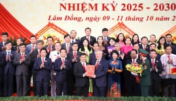 Công bố Quyết định của Bộ Chính trị về chỉ định tham gia BCH, BTV Tỉnh ủy Lâm Đồng nhiệm kỳ 2025-2030