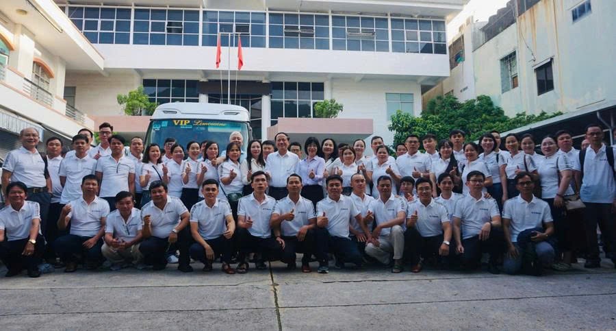 Gia Lai: Chuyến xe nghĩa tình hướng về đồng bào lũ lụt miền bắc