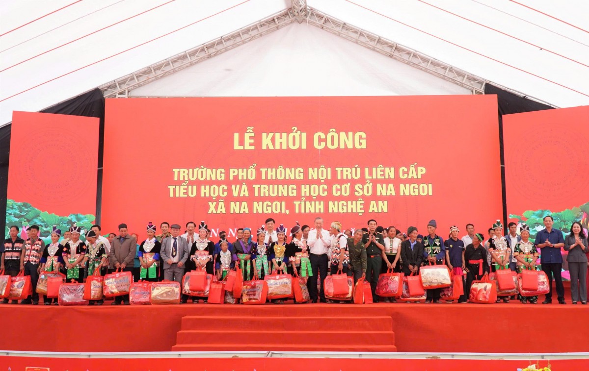 Tổng Bí thư Tô Lâm dự Lễ khởi công xây dựng Trường Phổ thông nội trú liên cấp TH và THCS Na Ngoi, tỉnh Nghệ An