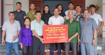 Trao tặng mái ấm mới từ Chương trình “Chung tay xóa nhà tạm, nhà dột nát”