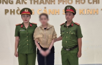 Khởi tố, bắt tạm giam DJ Ngân 98 về hành vi sản xuất, buôn bán thực phẩm giả
