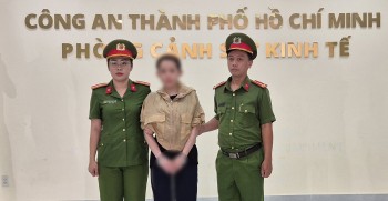 Khởi tố, bắt tạm giam DJ Ngân 98 về hành vi sản xuất, buôn bán thực phẩm giả