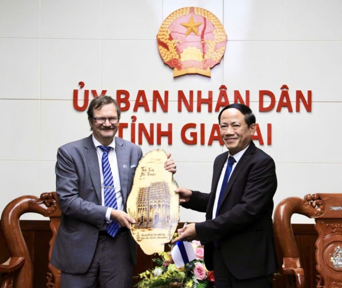Gia Lai: Chủ tịch UBND tỉnh tiếp và làm việc với Đại sứ quán Phần Lan tại Việt Nam