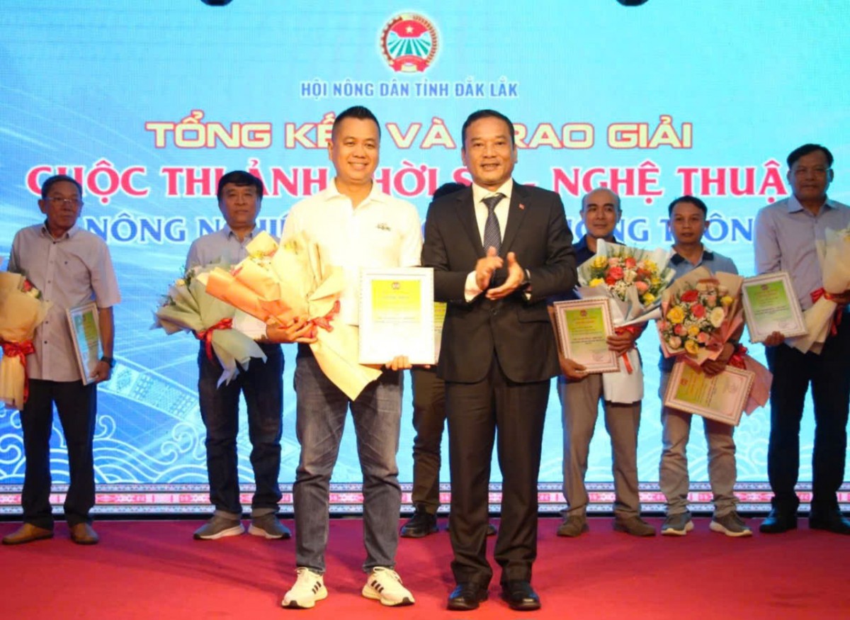 Trao giải Cuộc thi ảnh “Nông nghiệp - Nông dân - Nông thôn Đắk Lắk” năm 2025