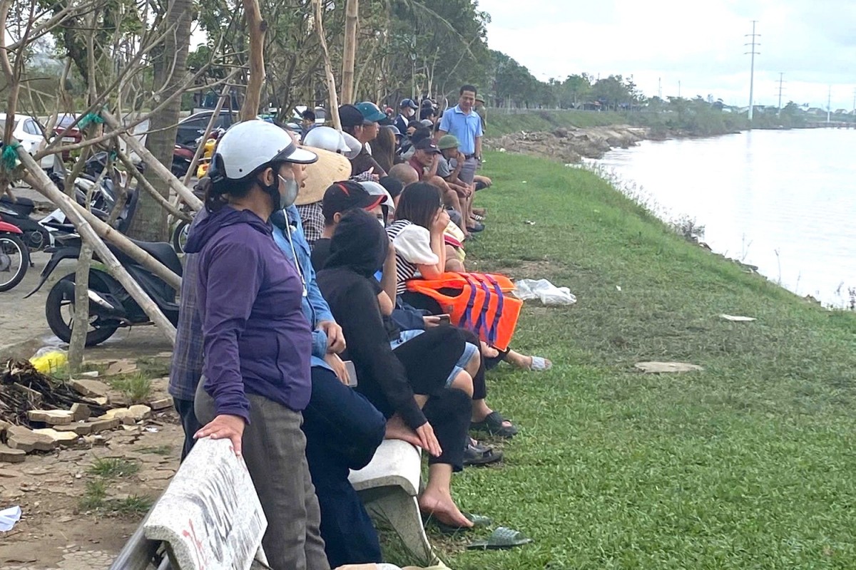 Tiếng khóc xé lòng bên dòng Lam