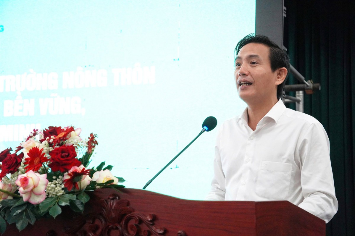 Phó Tổng Biên tập Báo Nông nghiệp và Môi trường Vũ Minh Việt.