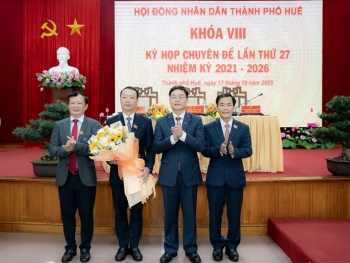 Đồng chí Phan Thiên Định được bầu giữ chức Chủ tịch UBND thành phố Huế