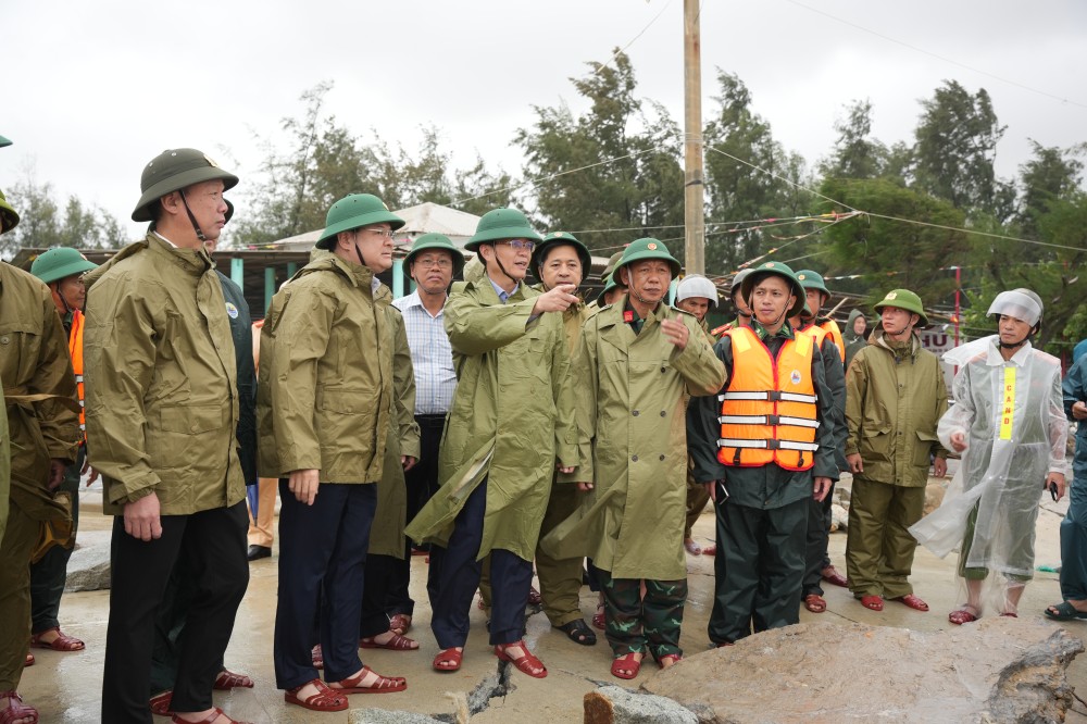 Bão số 12 có hướng suy yếu dần, Tp. Huế chủ động ứng phó với gió mạnh và mưa lớn