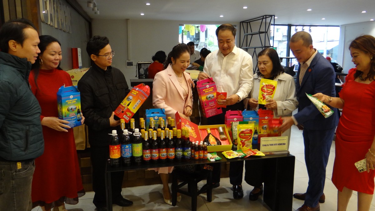 Tọa đàm “Phát triển làng nghề Hà Nội gắn với xây dựng thương hiệu sản phẩm OCOP”