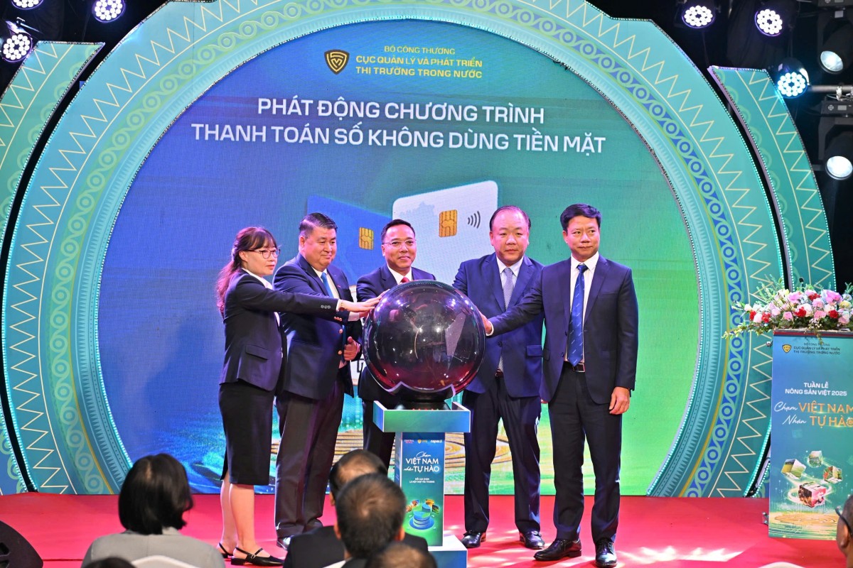 Khai mạc Tuần lễ Nông sản Việt 2025 Khai mạc Tuần lễ Nông sản Việt 2025