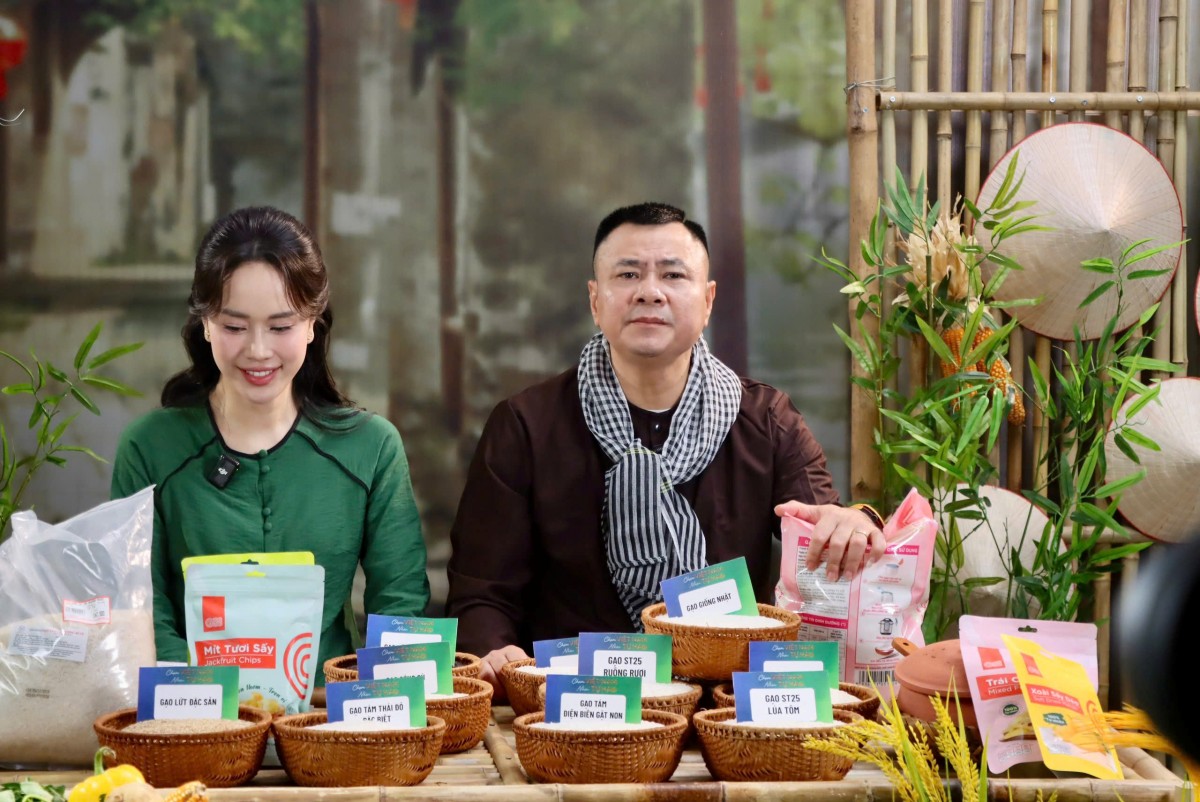 Khi hạt gạo Việt bước vào kỷ nguyên số Khi hạt gạo Việt bước vào kỷ nguyên số