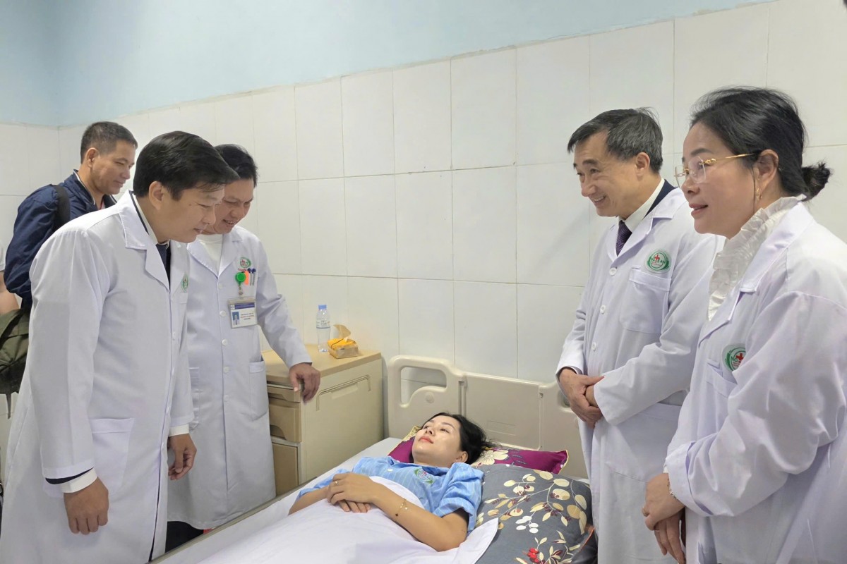 Bộ Y tế, tỉnh Nghệ An trao tặng Bằng khen cho tập thể, cá nhân dũng cảm bảo vệ bệnh nhân Bộ Y tế, tỉnh Nghệ An trao tặng Bằng khen cho tập thể, cá nhân dũng cảm bảo vệ bệnh nhân