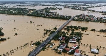 Chủ tịch Đà Nẵng yêu cầu sử dụng thiết bị bay kiểm tra sạt lở, bảo đảm an toàn tuyệt đối cho người dân Chủ tịch Đà Nẵng yêu cầu sử dụng thiết bị bay kiểm tra sạt lở, bảo đảm an toàn tuyệt đối cho người dân
