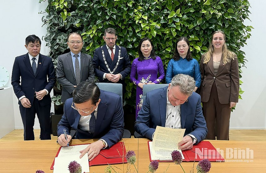 Tăng cường xúc tiến đầu tư  giữa Ninh Bình với một số quốc gia thuộc Liên minh Châu Âu Tăng cường xúc tiến đầu tư  giữa Ninh Bình với một số quốc gia thuộc Liên minh Châu Âu