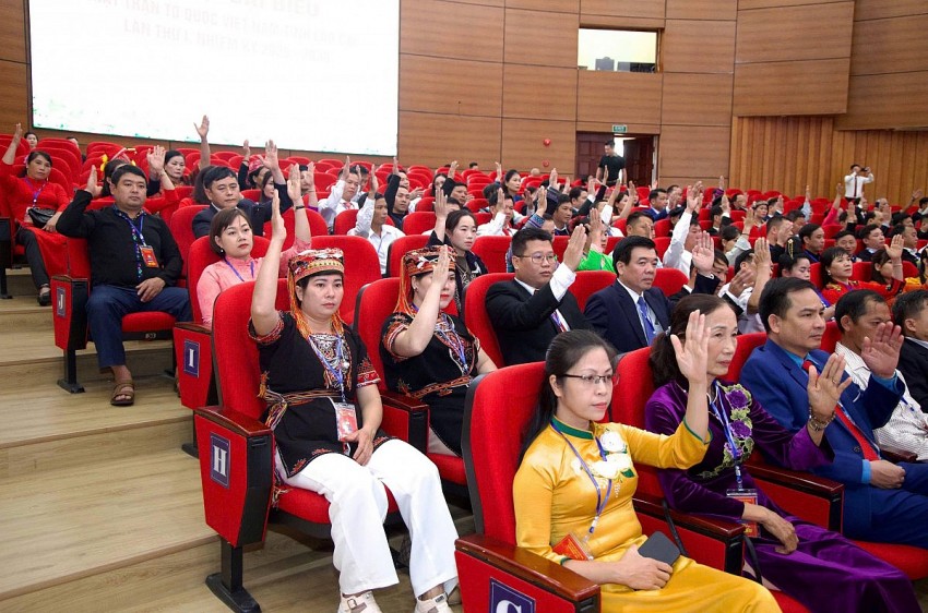 Phiên làm việc thứ Nhất Đại hội đại biểu Mặt trận Tổ quốc Việt Nam tỉnh Lào Cai lần thứ I