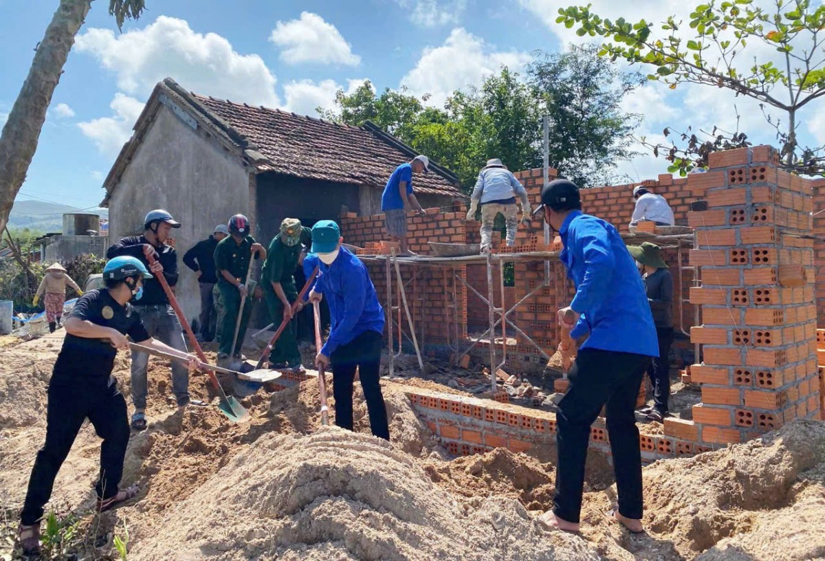 Đắk Lắk đã bàn giao 6.983 căn nhà cho hộ nghèo, hộ cận nghèo