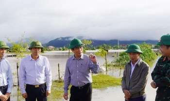 Phó Chủ tịch Thường trực UBND tỉnh Quảng Trị  kiểm tra công tác ứng phó, khắc phục hậu quả mưa lũ
