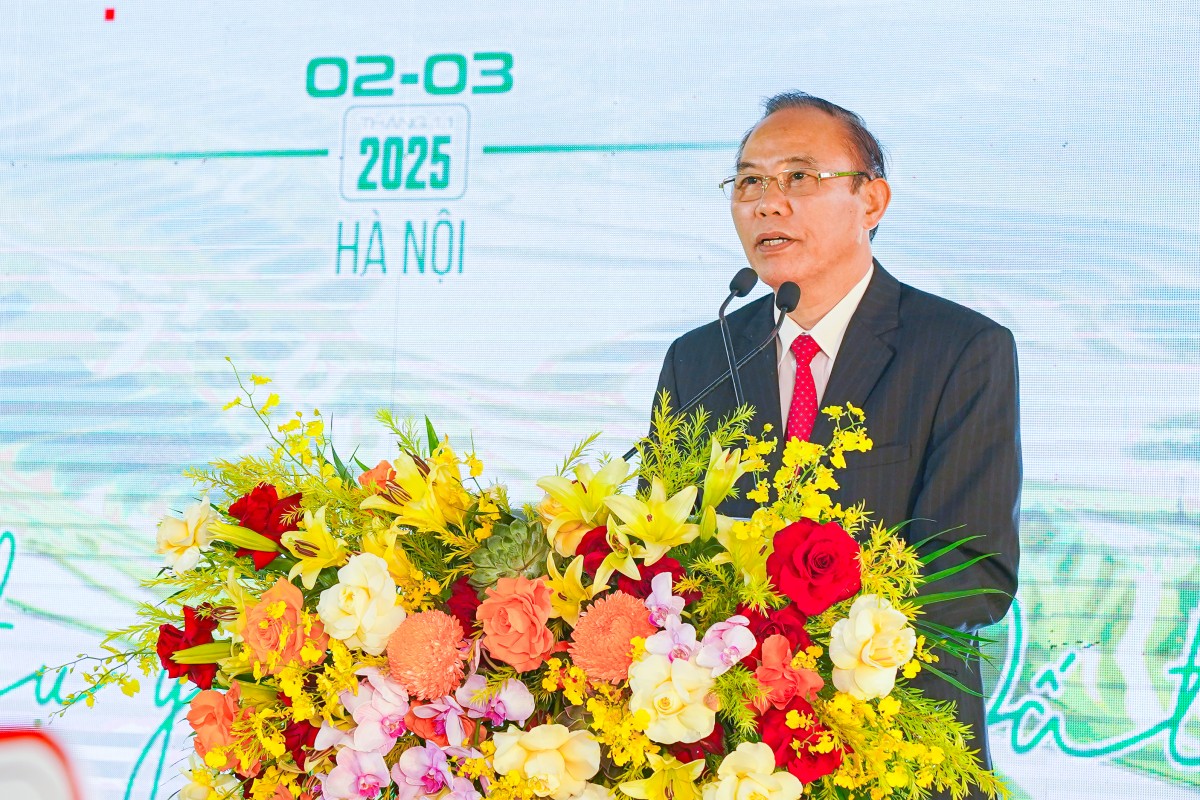 Công ty CP Kinh doanh Chế biến Nông sản Bảo Minh đón nhận Huân chương Lao động hạng Ba