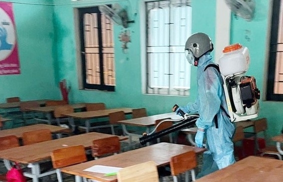 Hà Tĩnh: Vệ sinh môi trường sau khi lũ rút