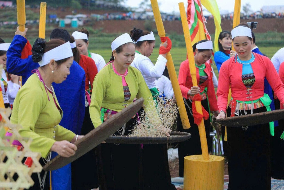 Tôn vinh sắc vàng mùa gặt, lan tỏa bản sắc văn hóa Mường