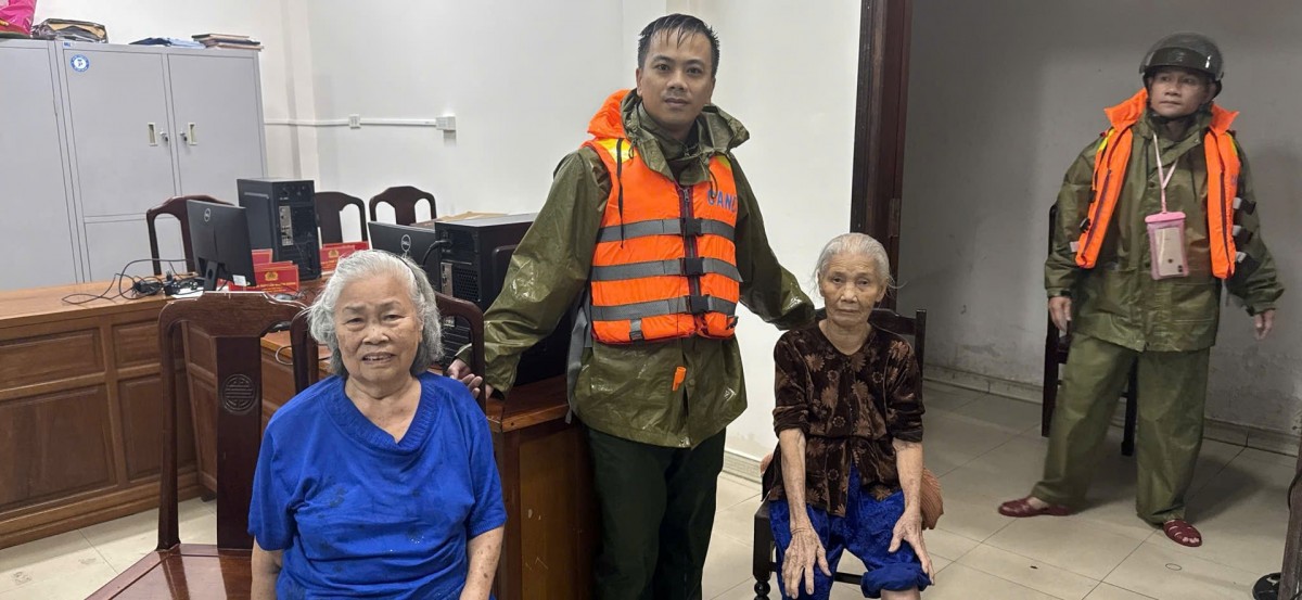 Công an Tp. Huế vững sáng niềm tin với Nhân dân trong gian khó