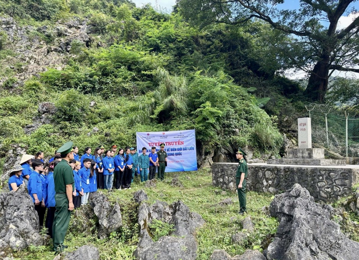 Sức mạnh “Lòng dân” nơi tuyến đầu Tổ quốc – Kỳ 2: Chung sức giữ vững biên cương