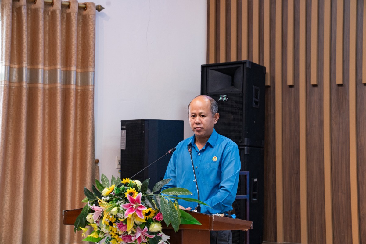 Chung tay sẻ chia khó khăn với người lao động Đà Nẵng sau mưa lũ