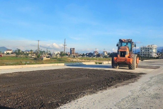 Khẩn trương thi công nâng cấp quốc lộ 1 qua Hà Tĩnh sau lũ