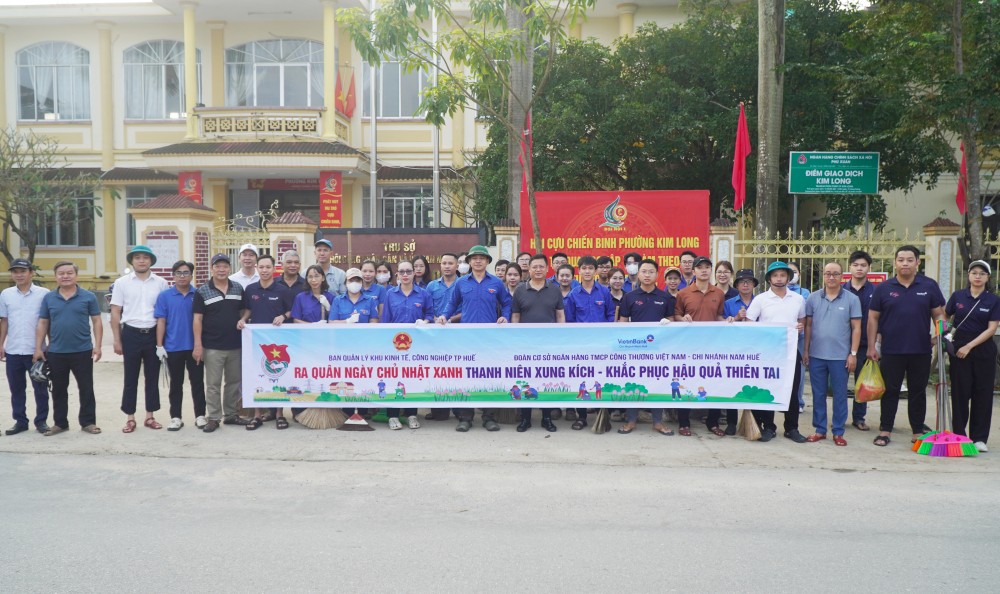 Huế: Hàng nghìn người dân tham gia Huế: Hàng nghìn người dân tham gia