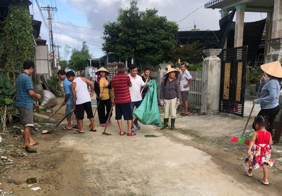 Huế: Hàng nghìn người dân tham gia Huế: Hàng nghìn người dân tham gia