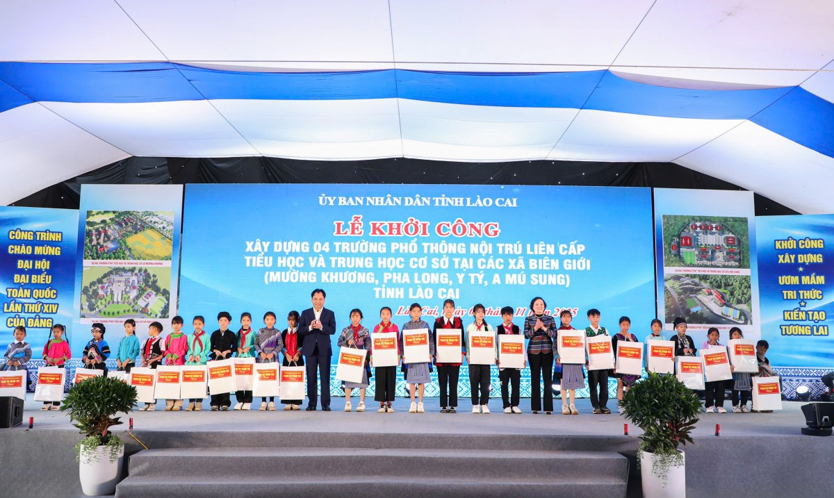 Agribank đồng hành khởi công 4 trường nội trú biên giới Lào Cai và tặng quà cho học sinh khó khăn