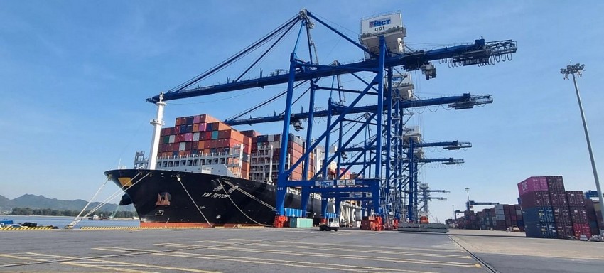 Hải Phòng và Hà Lan bắt tay phát triển cảng biển xanh, logistics thông minh