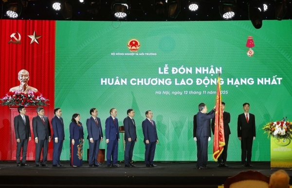 nganh nong nghiep va moi truong don nhan huan chuong lao dong hang nhat