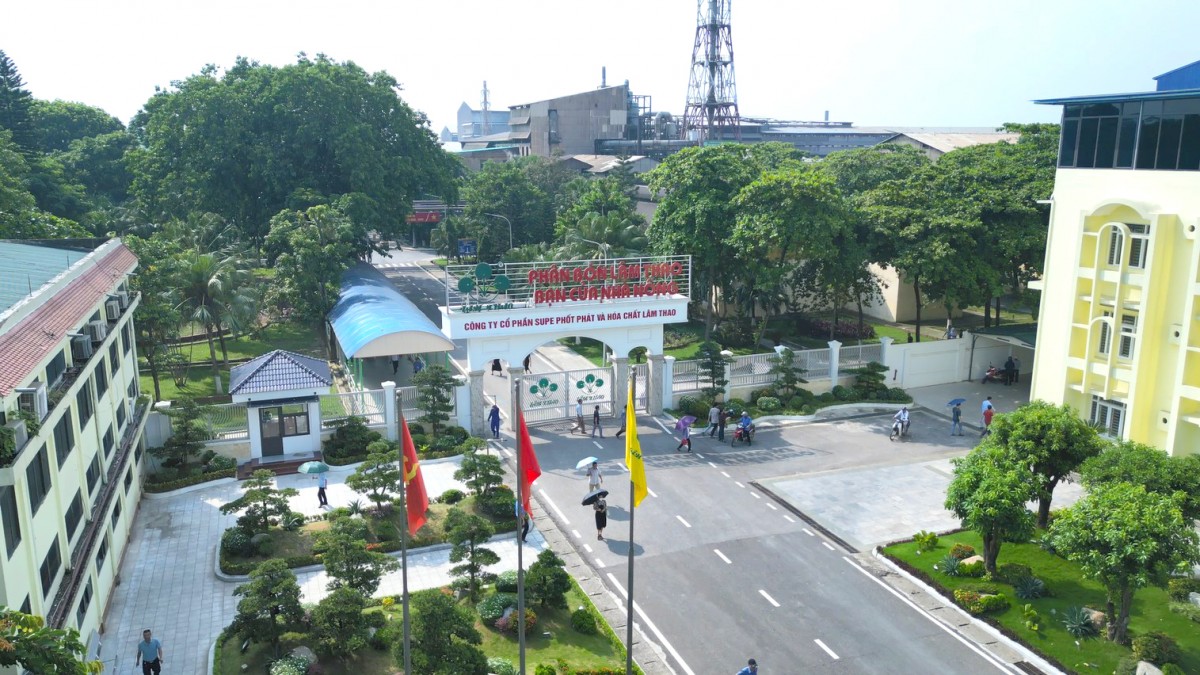 Supe Lâm Thao “hoà mình” vào dòng chảy kỷ nguyên số, kỷ nguyên khoa học công nghệ