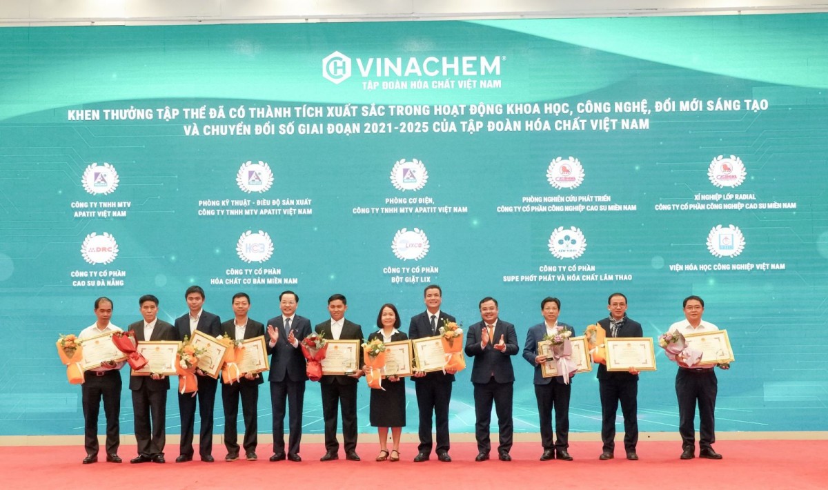 Supe Lâm Thao “hoà mình” vào dòng chảy kỷ nguyên số, kỷ nguyên khoa học công nghệ