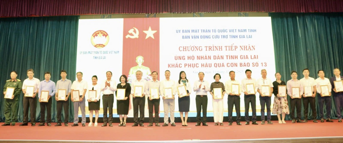 Gần 89 tỷ đồng chung tay hỗ trợ tỉnh Gia Lai sau bão số 13