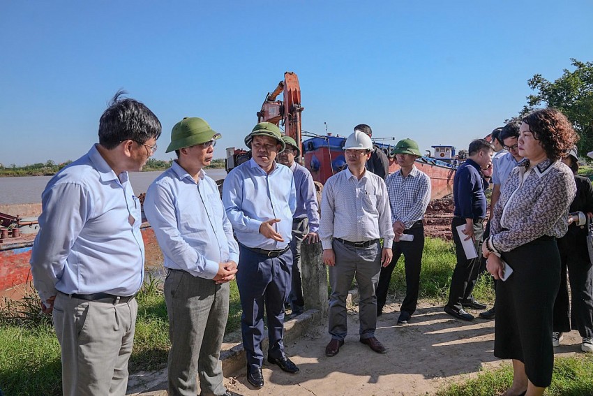 Hải Phòng: Kiên quyết chấn chỉnh, siết chặt quản lý hoạt động bến bãi ven sông