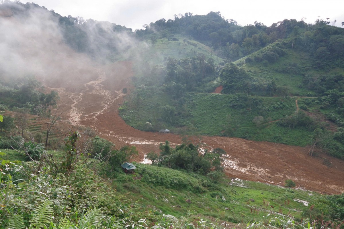 Lãnh đạo TP Đà Nẵng kiểm tra công tác ứng phó sạt lở tại xã Hùng Sơn